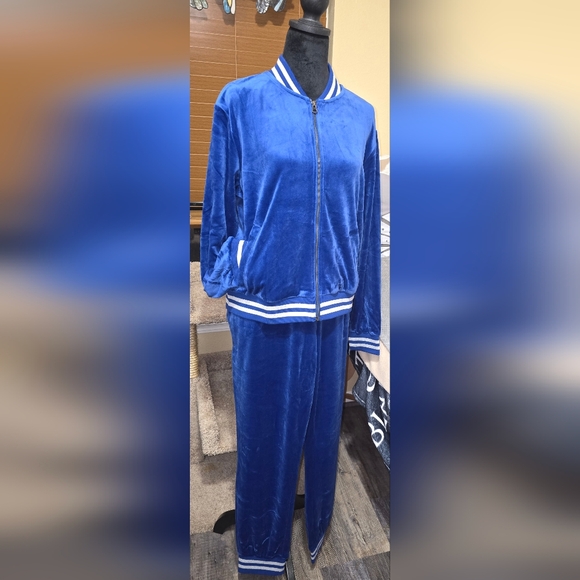 Kate & Mallory Pants - XL Kate And Mallory Blue Velour Tracksuit NWOT (F)